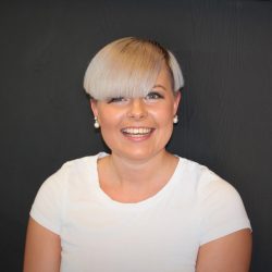 karoline karoline
